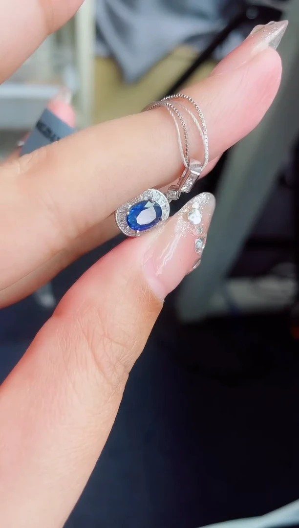 【闪购商品】蓝宝石吊坠银S925镶嵌吊坠