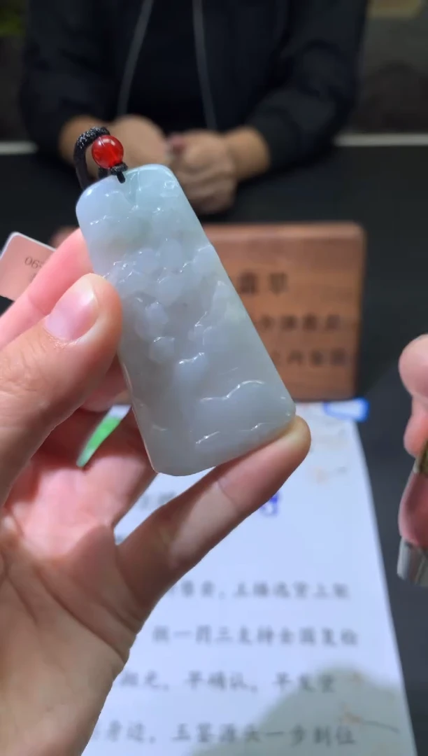 颈饰未镶嵌翡翠翡翠挂件 多样性发一件