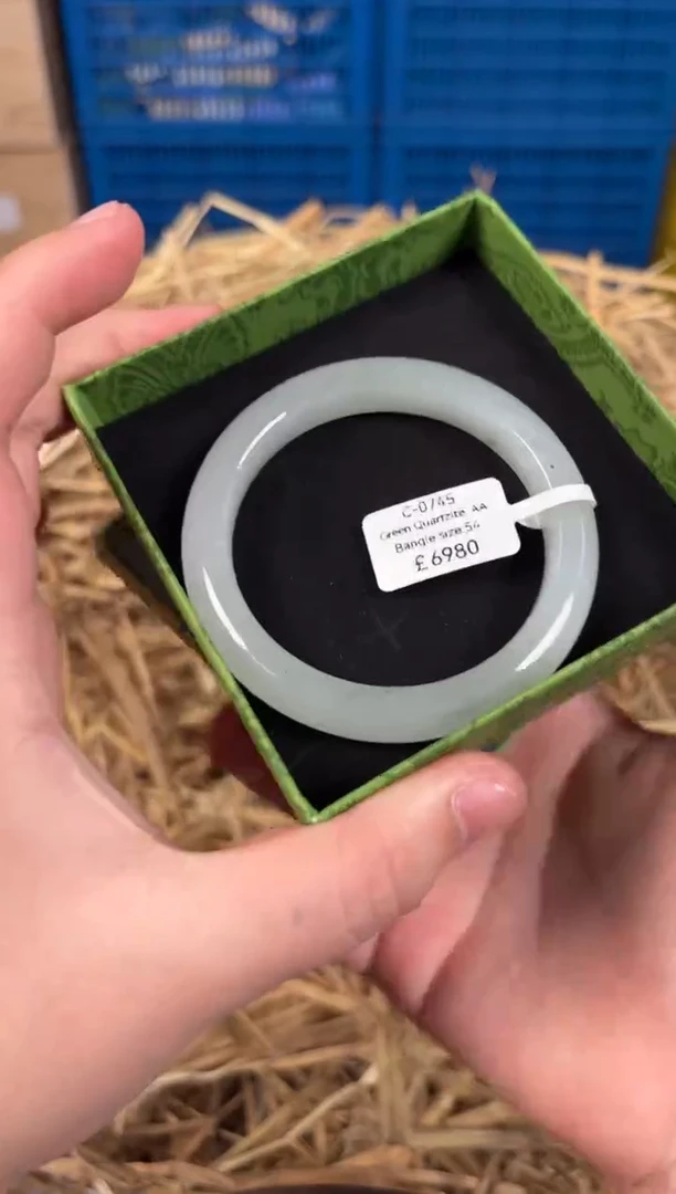 未镶嵌手镯石英质玉C0745