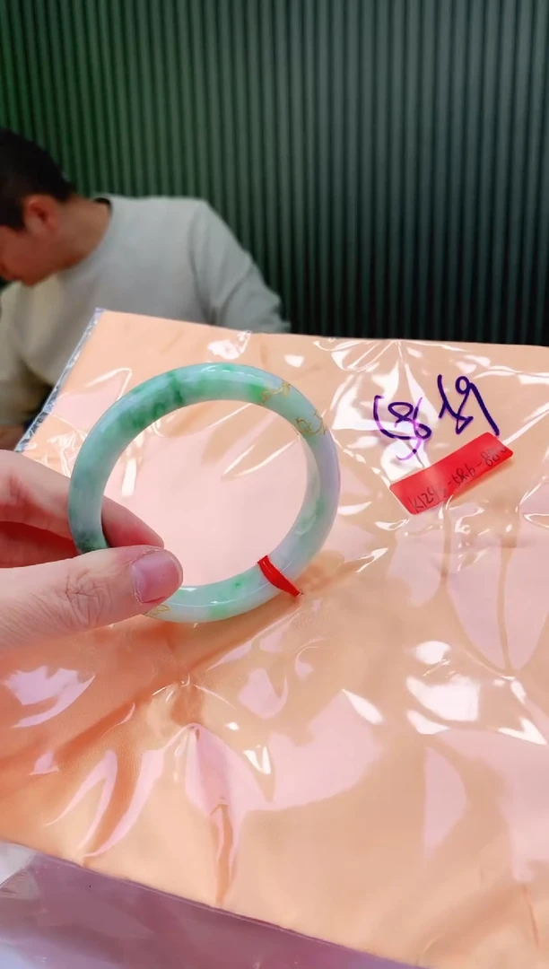 未镶嵌手镯翡翠58