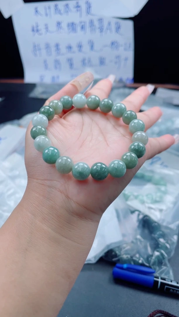 未镶嵌戒指翡翠珠串