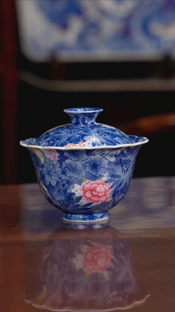 晓剑窑青花万花加珐琅