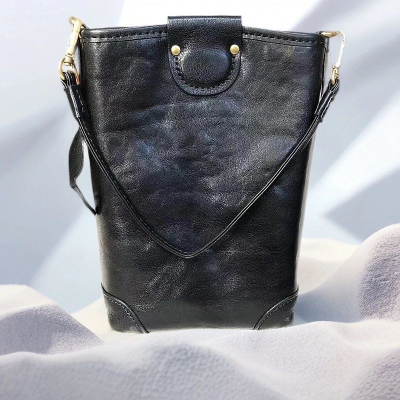 【金古道】头层牛皮 简约 竖版手机包斜挎DG165198