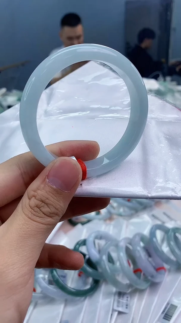 【闪购商品】翡翠手镯未镶嵌翡翠天然缅甸A货