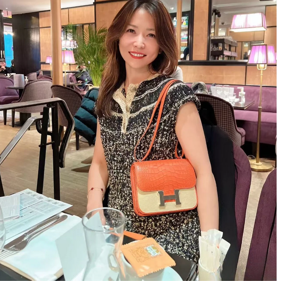 99新 Chanel/香奈儿  19a埃及系列黑金针织多元素扣连衣裙 36码
