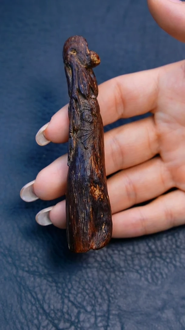 沉香手把件老惠安树心油沉水原材15.2克
