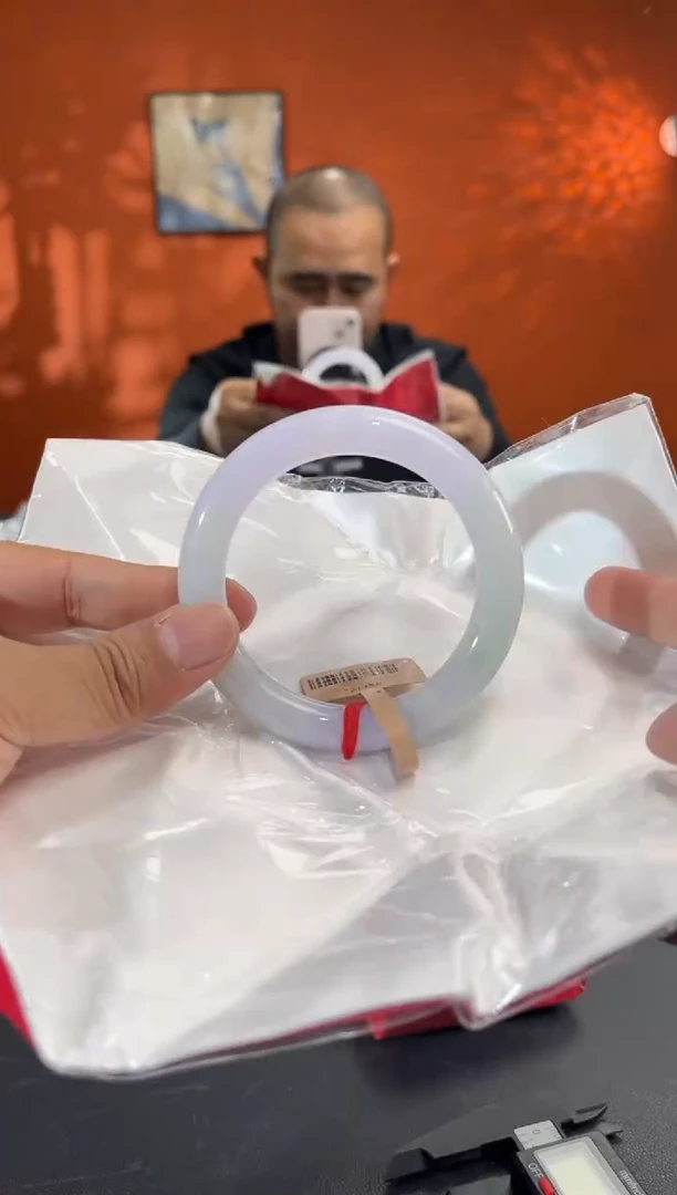 未镶嵌手镯翡翠6