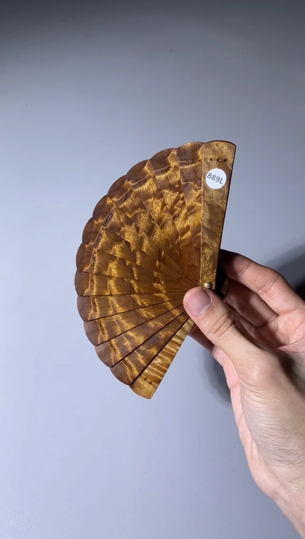 【闪购商品】金丝楠木雕889号10cm金丝楠迷你扇