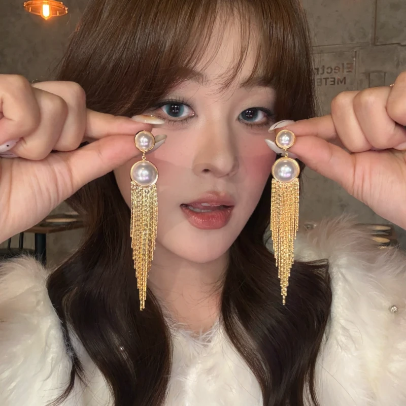 铜合金耳饰 时髦港风珍珠长流苏耳环女金色气质大气晚宴礼服配饰