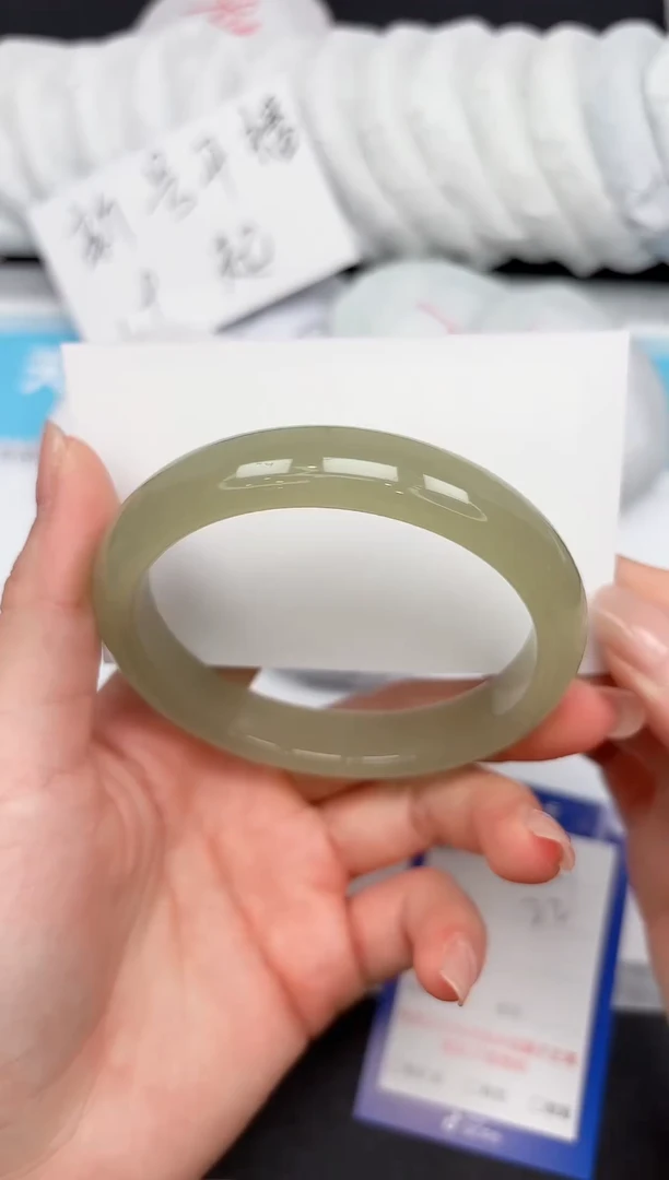 未镶嵌手镯石英质玉57/65