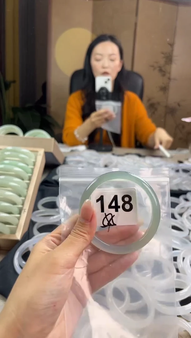 手镯玛瑙/玉髓未镶嵌148