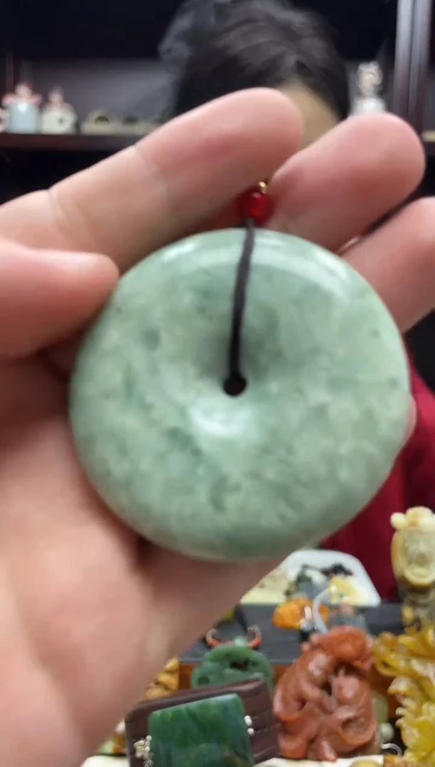 未镶嵌岫玉吊坠·