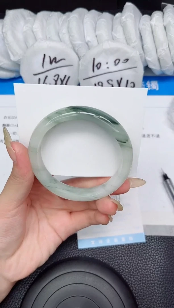 石英质玉手镯未镶嵌222-60