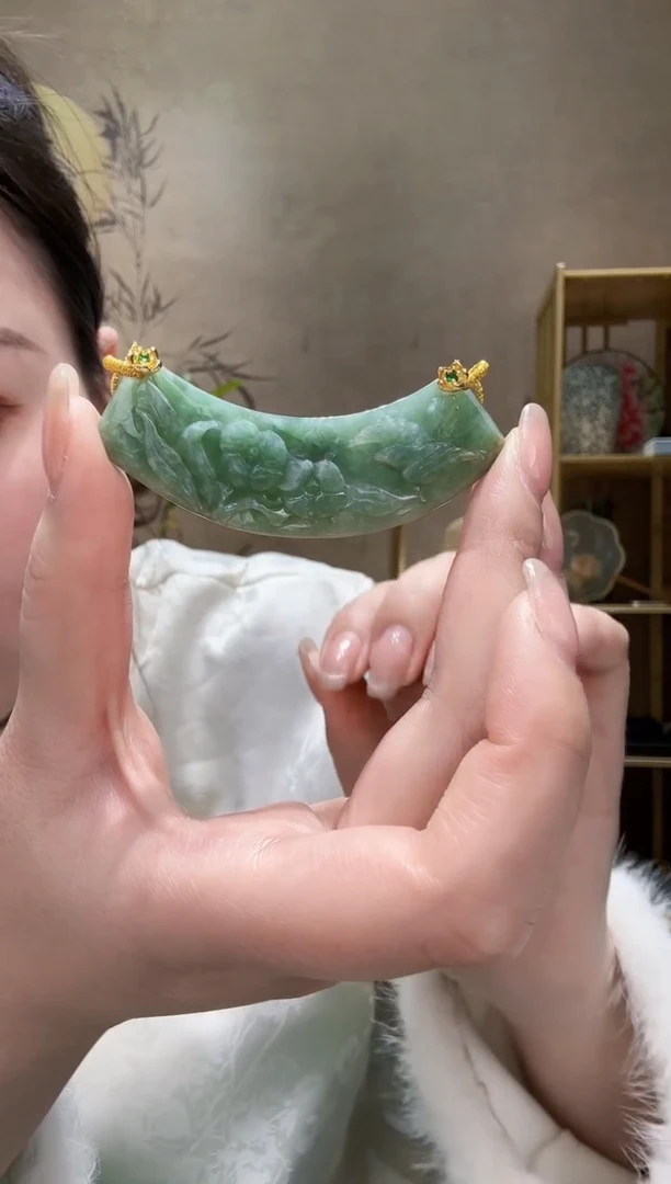 【闪购商品】翡翠颈饰未镶嵌吊坠