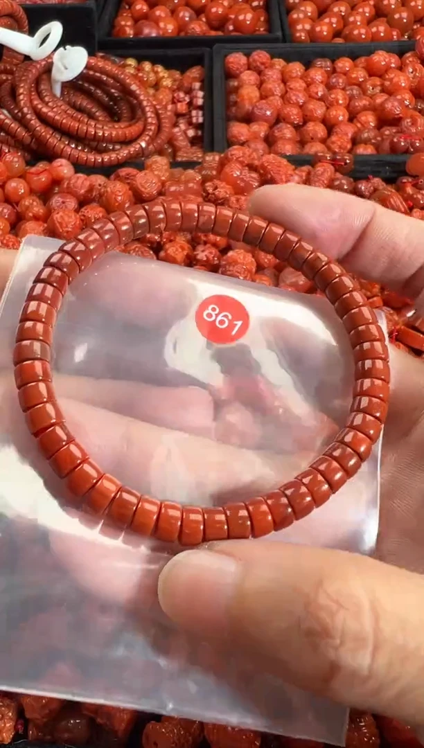 颈饰未镶嵌南红玛瑙1