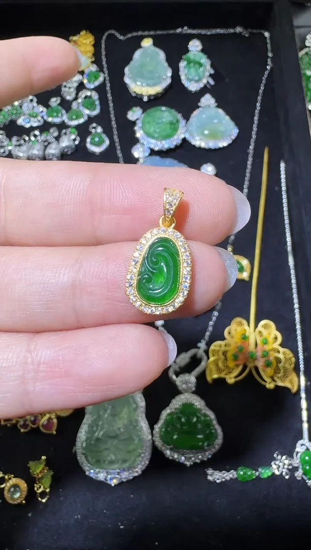 【闪购商品】翡翠吊坠(不含链)银S925镶嵌如意