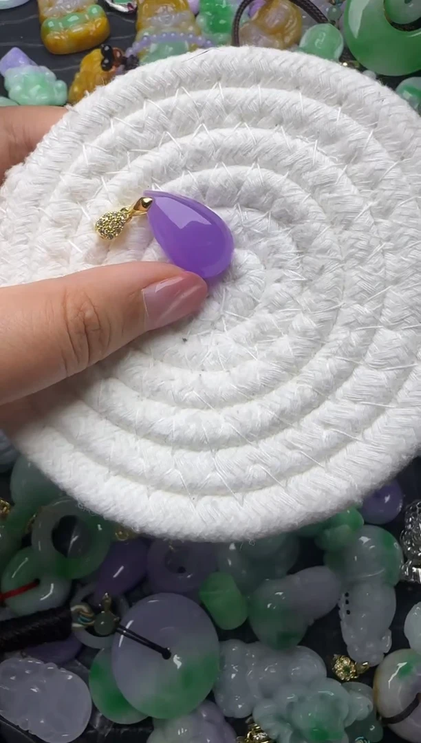 颈饰未镶嵌翡翠缅甸翡翠吊坠
