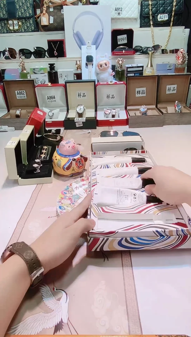 瓷片瓷器 库房到期 全部地板价@@1