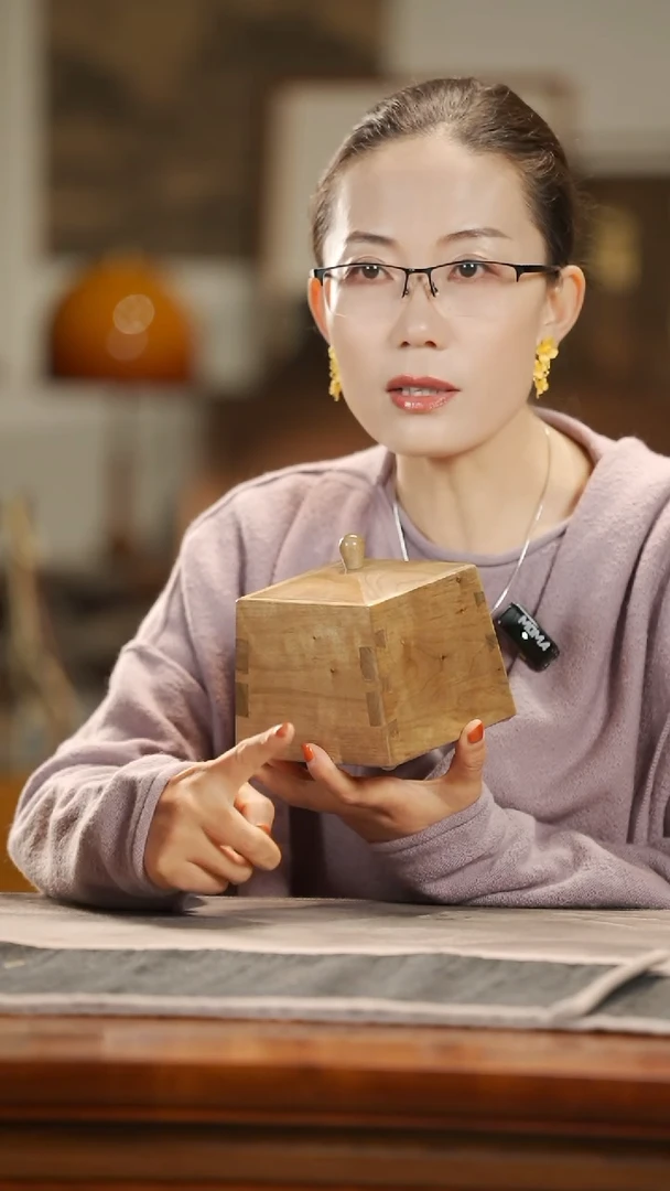 【闪购商品】金丝楠木雕老料精工坚果盒