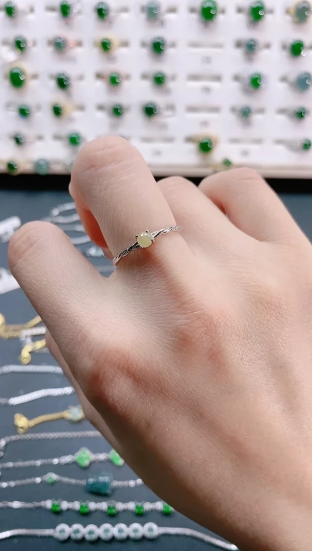 【闪购商品】翡翠戒指银S925镶嵌天然翡翠