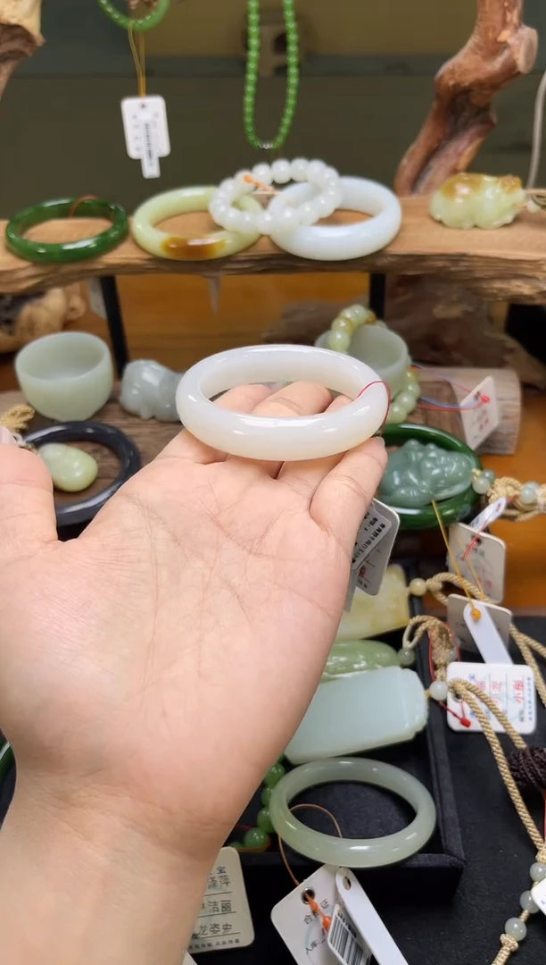 未镶嵌手镯和田玉青海野牛沟 54圈 9013256