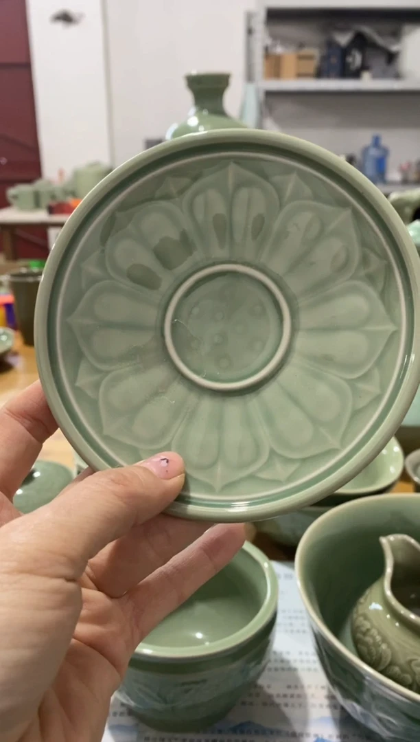 【闪购商品】南朝青釉底托 微瑕 一只