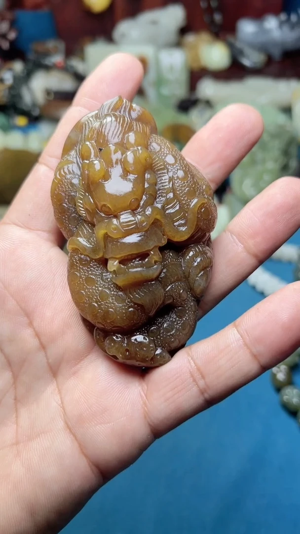 和田玉未镶嵌把件-