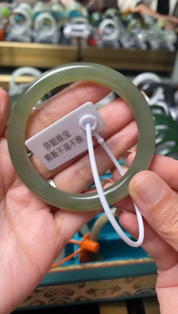 未镶嵌手镯和田玉超***宝和田玉青海料手镯57mm