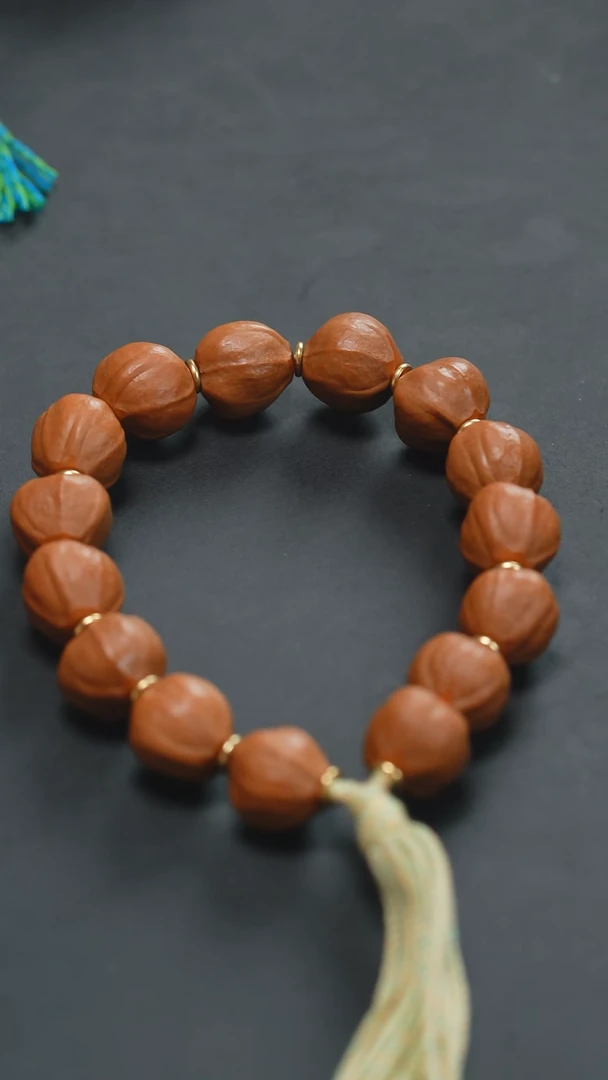 橄榄核手串小籽素串蜜桃臀