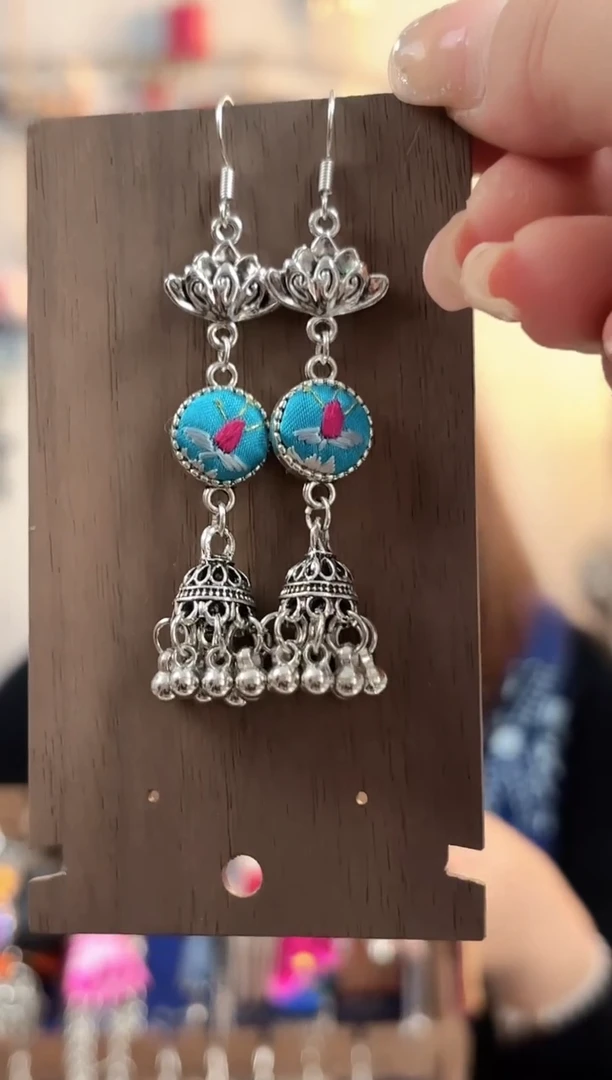 织绣彩云南阁非遗老绣饰品120