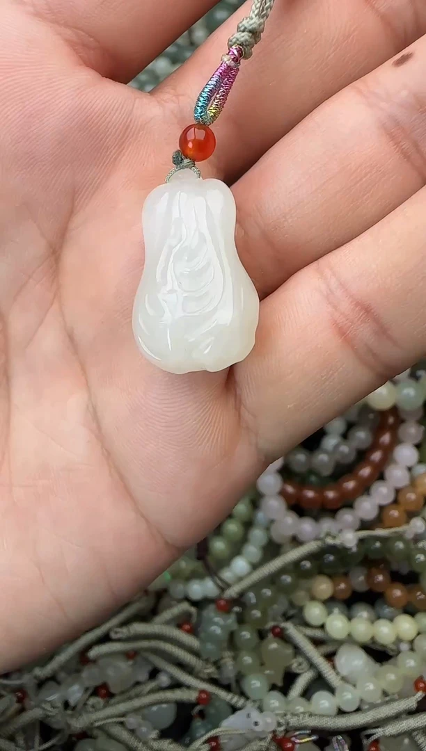 颈饰未镶嵌和田玉拍一发一