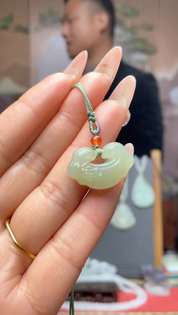 【闪购商品】和田玉颈饰未镶嵌一