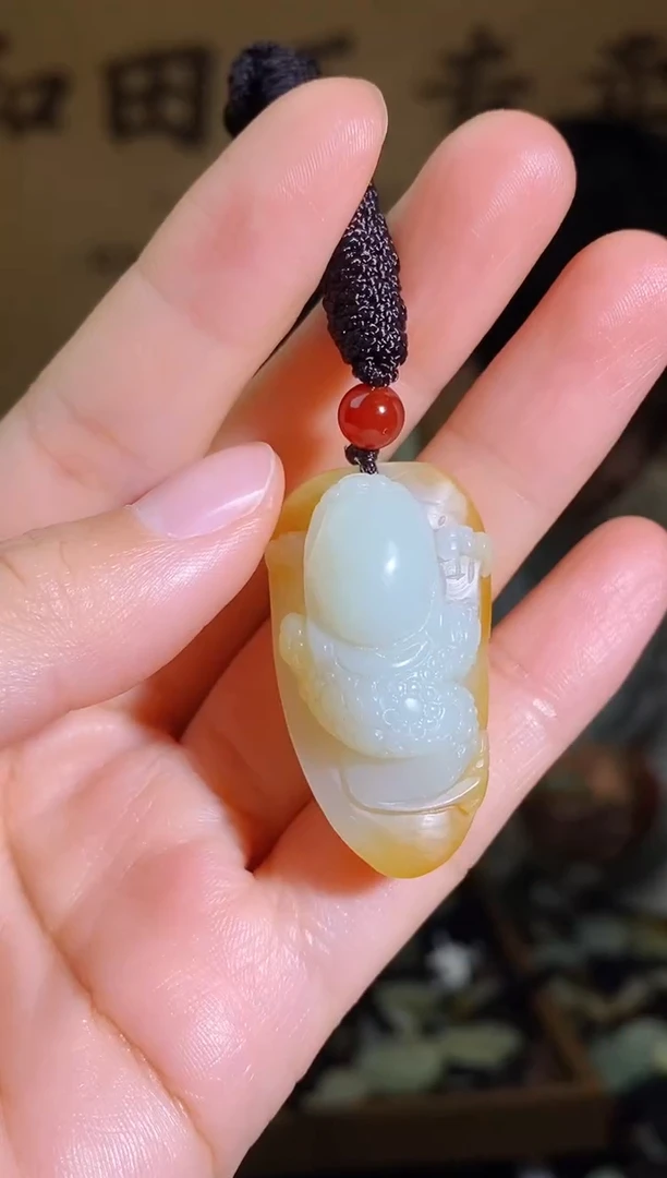 颈饰未镶嵌和田玉1