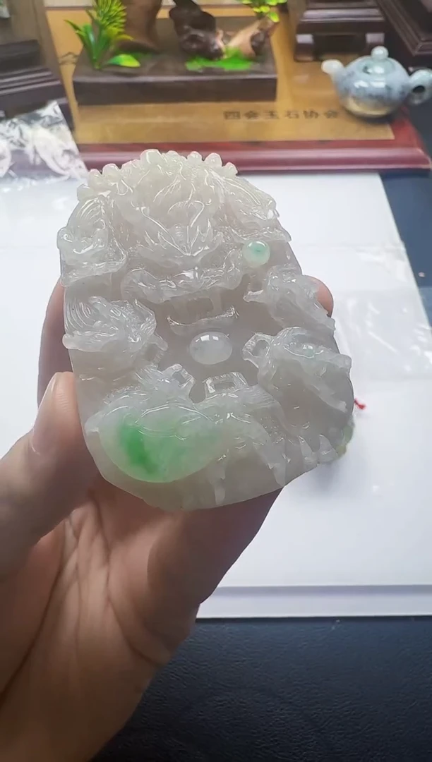 吊坠(不含链)未镶嵌翡翠1