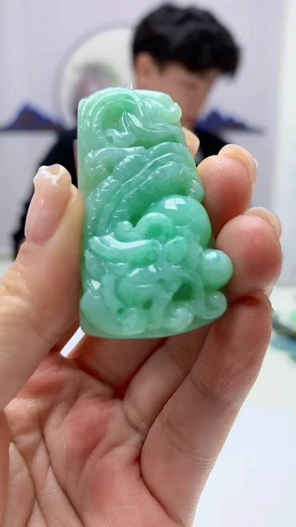 【闪购商品】定制翡翠未镶嵌5145ms-毛货81龙牌