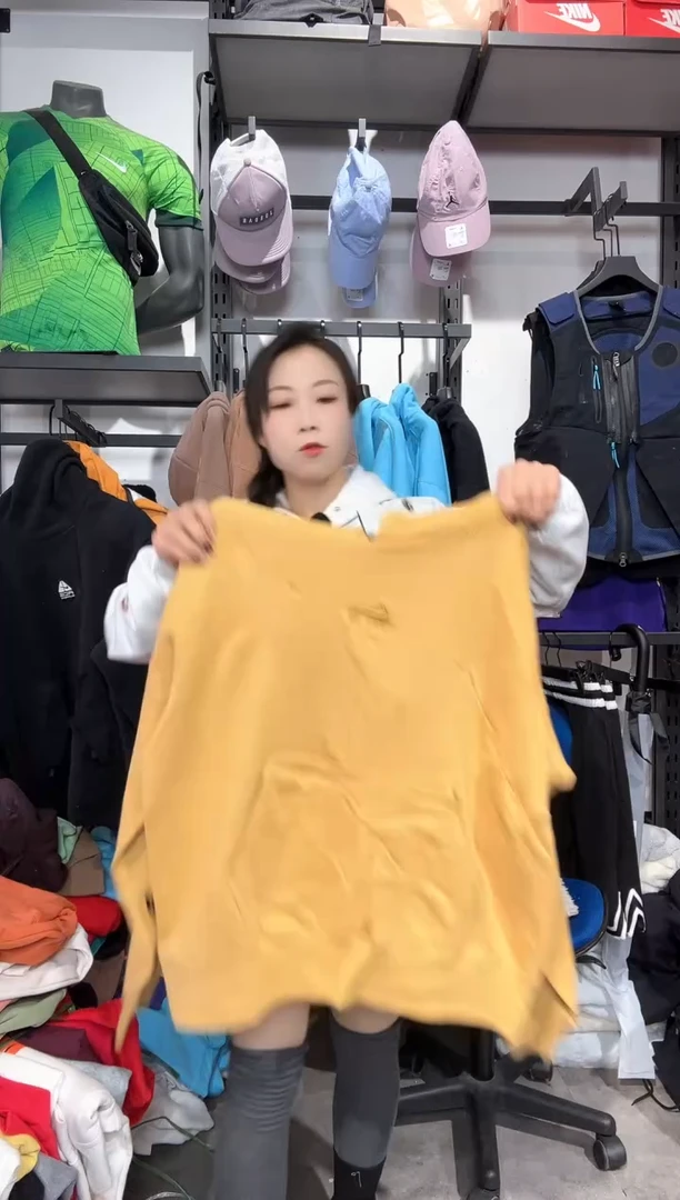 1652编码 瑕疵款直播间过款为准 尺码