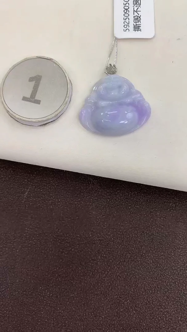 颈饰18K金镶嵌翡翠天然缅甸a货翡翠糯种小佛