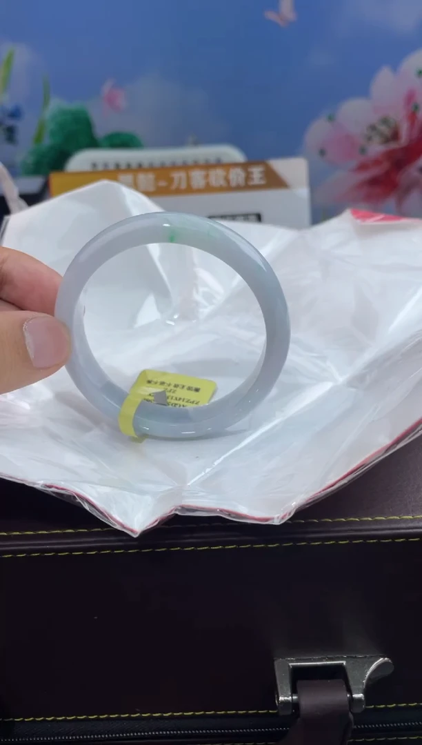 翡翠手镯未镶嵌42翡翠手镯