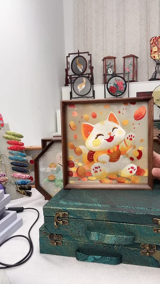 扇子苏绣作品手工摆台
