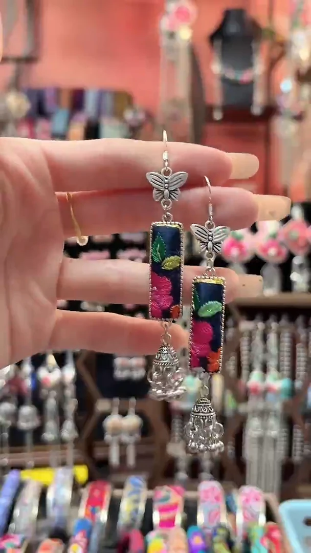 织绣 云织谣民族风精美饰品   225