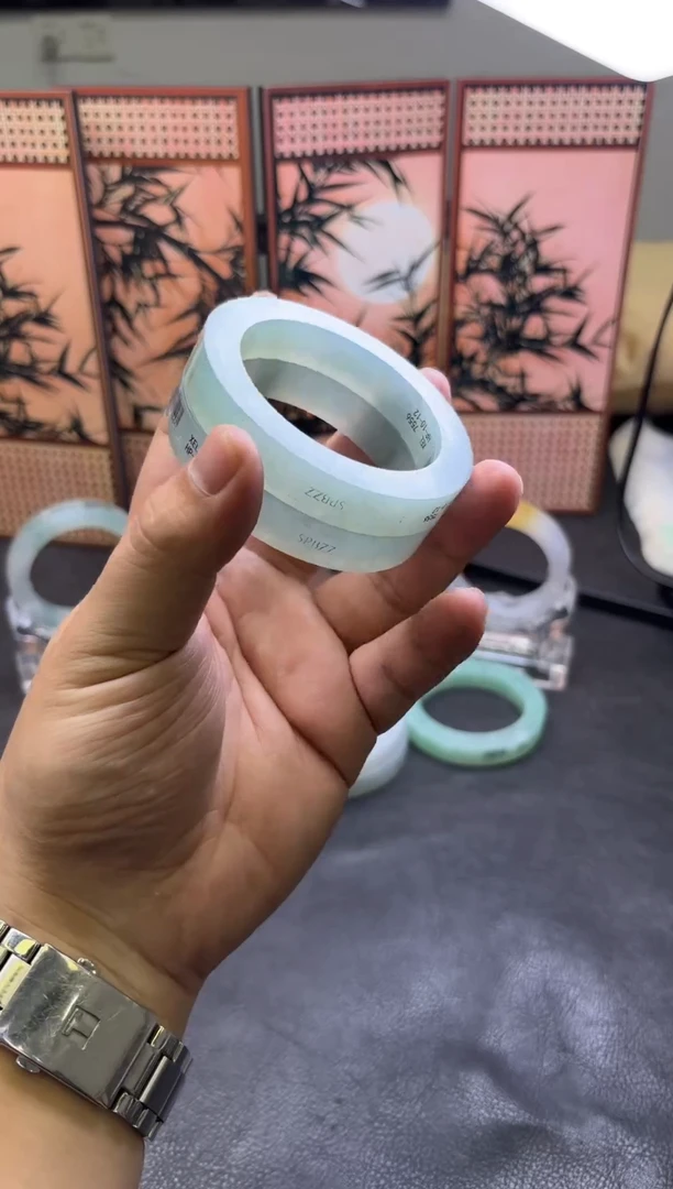 未镶嵌手镯定制翡翠h****g多样性发货