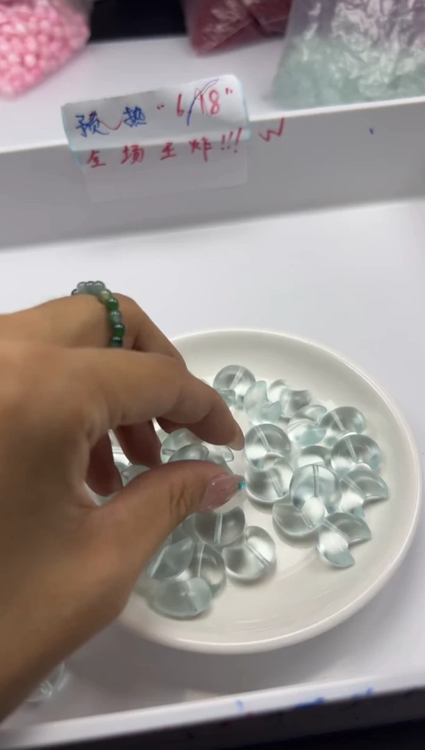 未镶嵌颈饰水晶w2932海蓝宝水晶月亮*1个