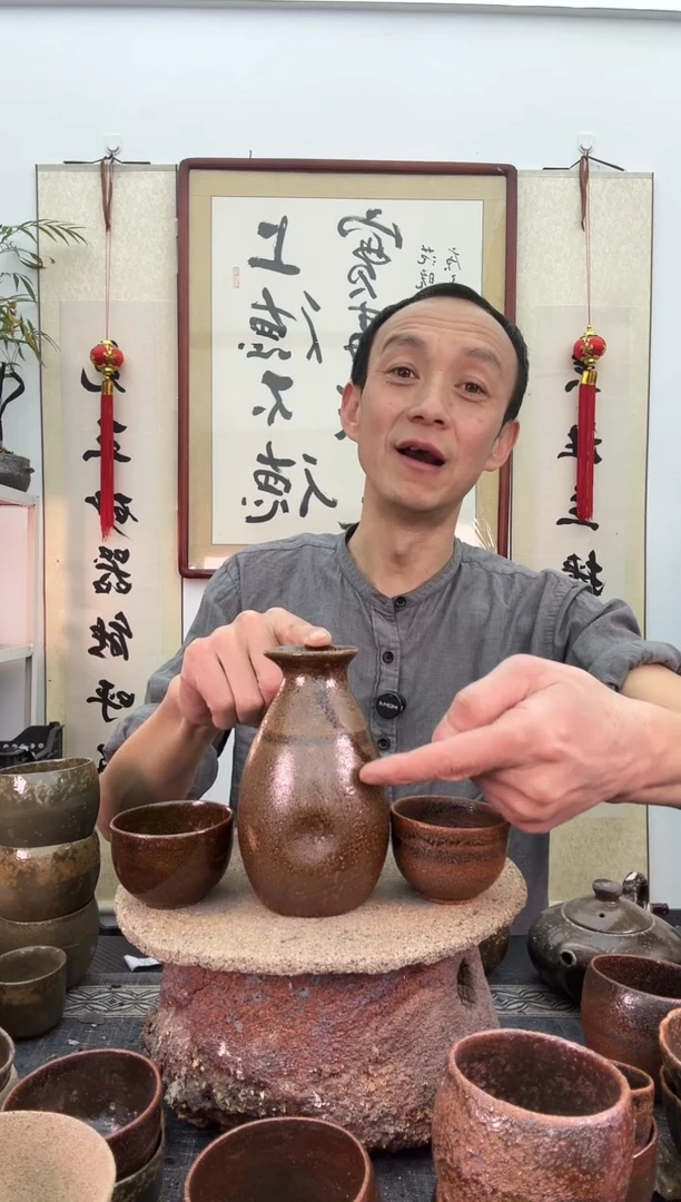 【闪购商品】瑕疵红色马克杯350毫升