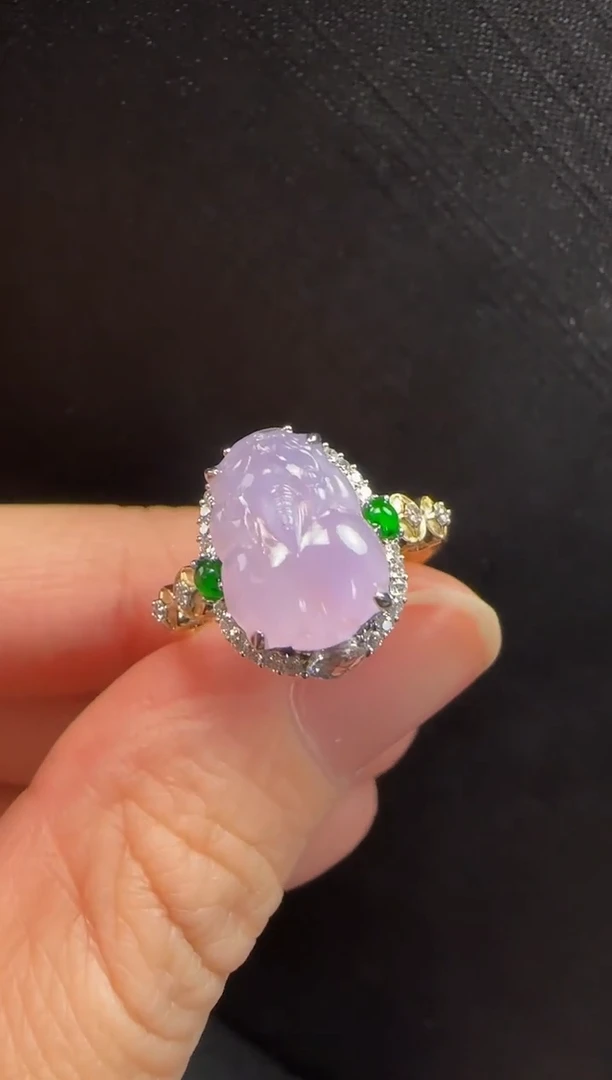 18K金镶嵌戒指翡翠551貔貅一枚