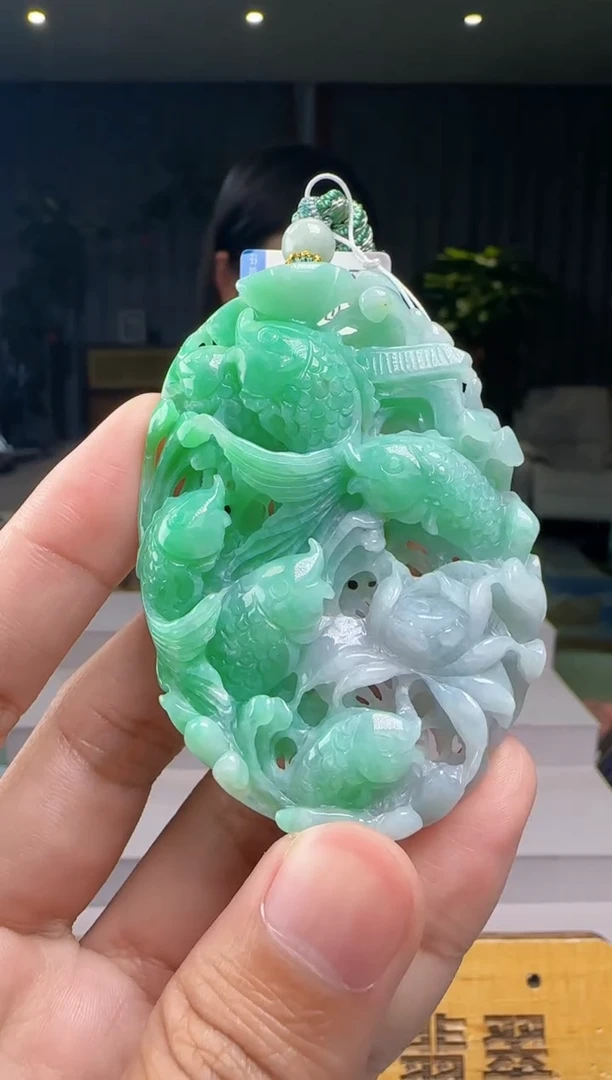 翡翠未镶嵌颈饰XM@@960Q7J04483