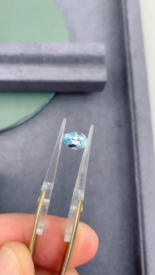 海蓝宝石裸石1ct 海蓝宝石