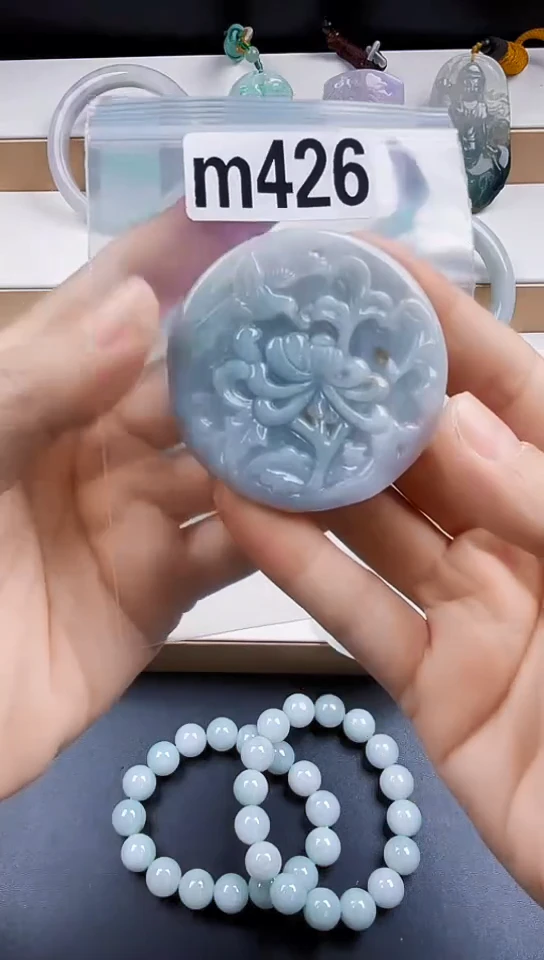 颈饰未镶嵌翡翠天然翡翠吊坠挂件