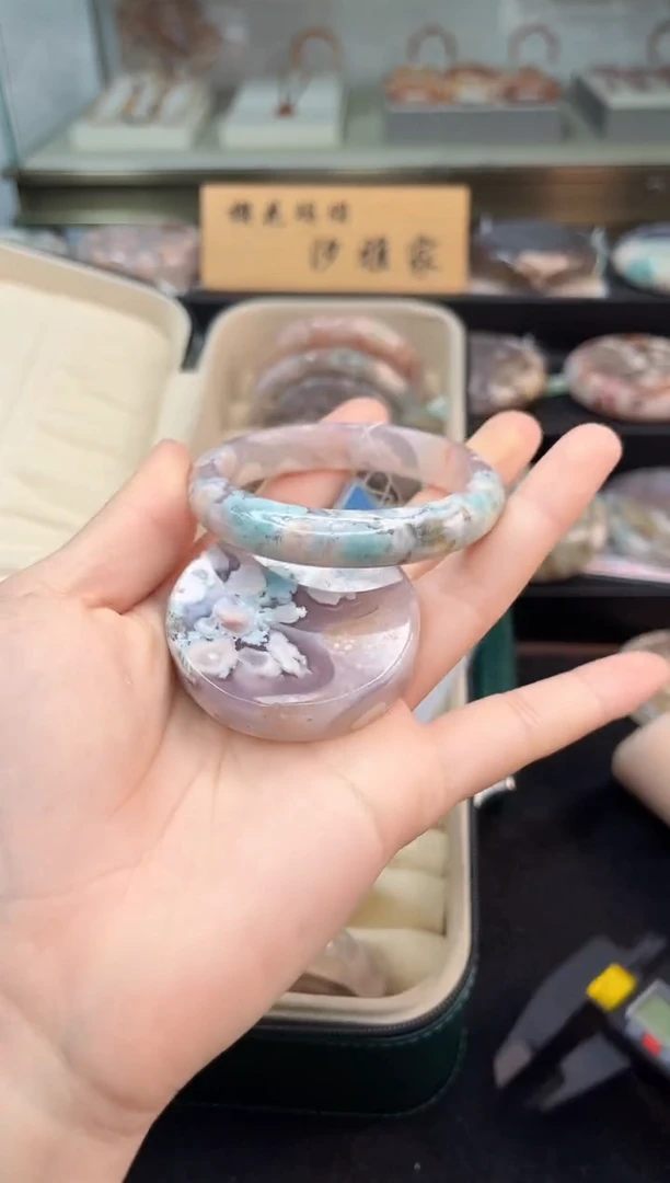 未镶嵌手镯石英质玉52圈口（赠品镯心）S6122003