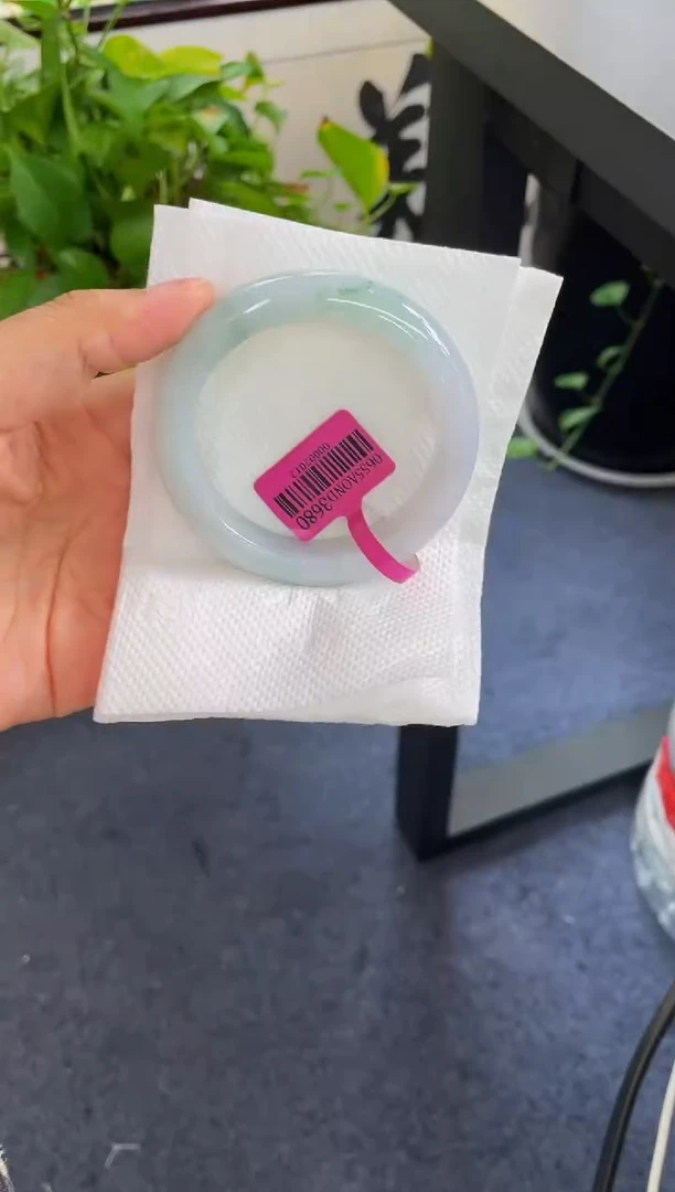 翡翠手镯未镶嵌132-55.6