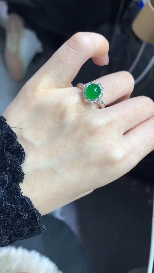 18K金镶嵌戒指翡翠30